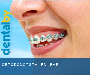 Ortodoncista en bar